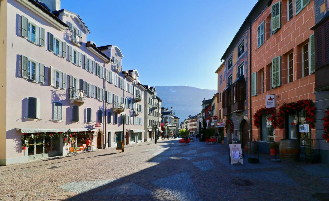 Charmant Appartement Au Coeur De Sion Eksteriør bilde